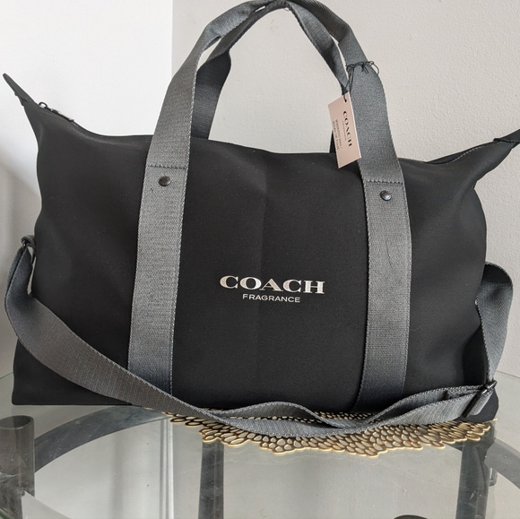 Coach - Picture 2 of 11